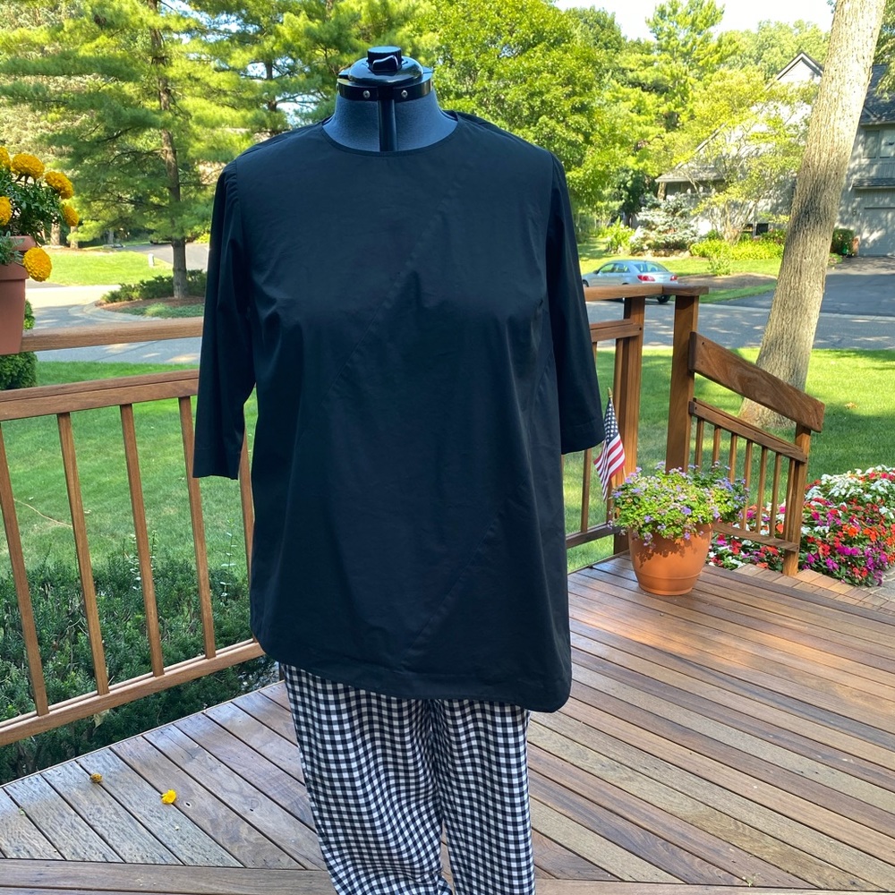 J Jill black asymmetric length blouse